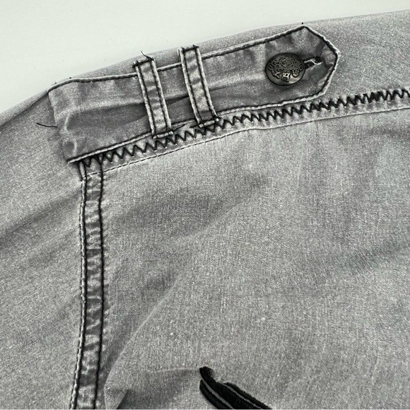 Hard Rock Cafe‎ Shirt Size Large Gray Embroidered Vegas Rock Utility Button Down - Picture 10 of 16